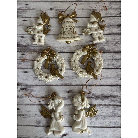 7 Victorian Style Ivory & Gold Vintage Holiday Christmas Tree Ornaments - Picture 1 of 10